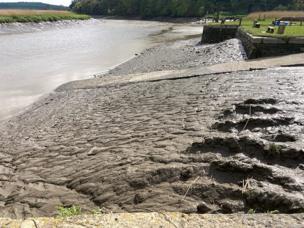 Photograph of the lower end of the Cotehele Slipway